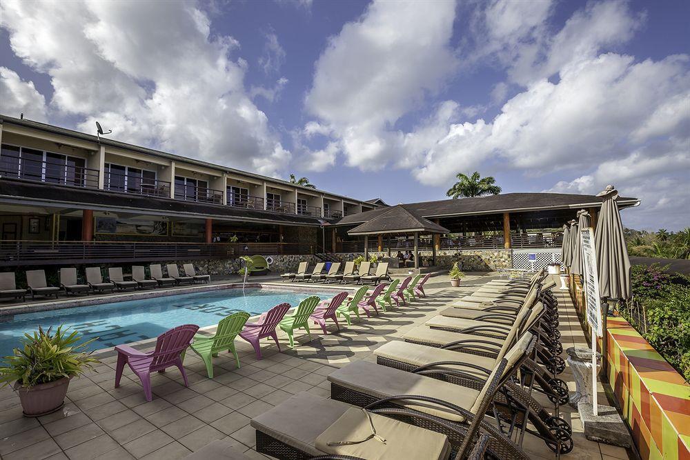 Grafton Beach Resort Black Rock Exterior photo