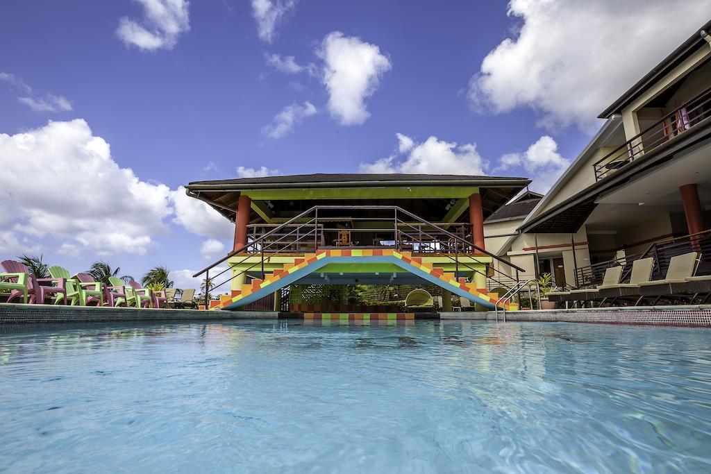Grafton Beach Resort Black Rock Exterior photo