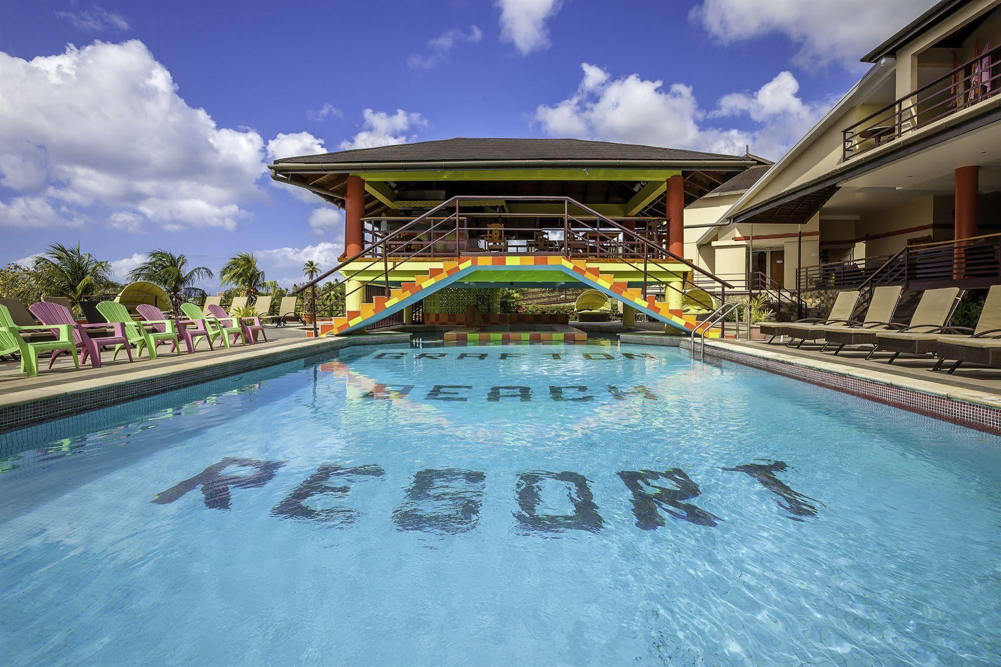 Grafton Beach Resort Black Rock Exterior photo